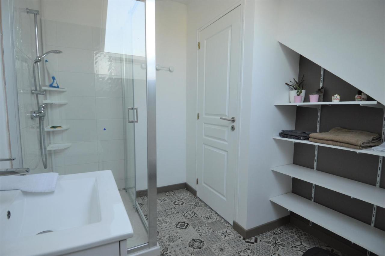 Appartement Moderne Avec Terrasse A 500M De La Mer Courseulles-sur-Mer Exterior foto